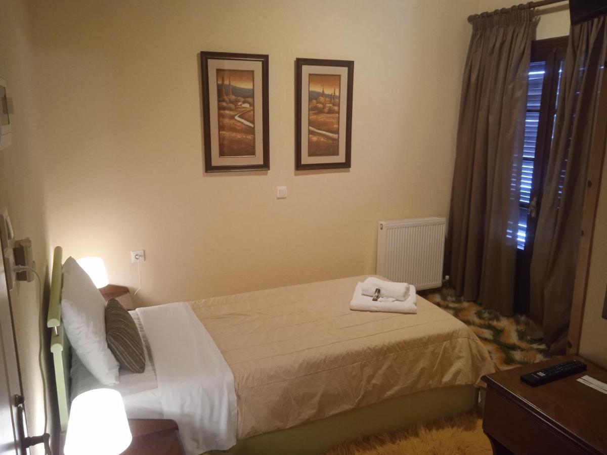 Thiamis Guesthouse Doliana Екстериор снимка
