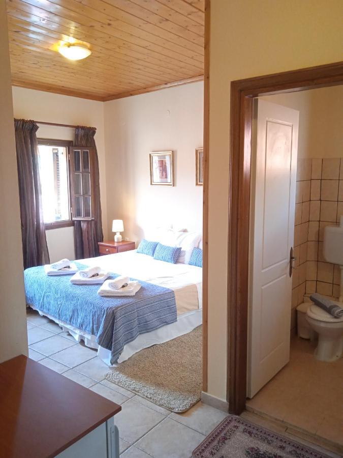 Thiamis Guesthouse Doliana Екстериор снимка