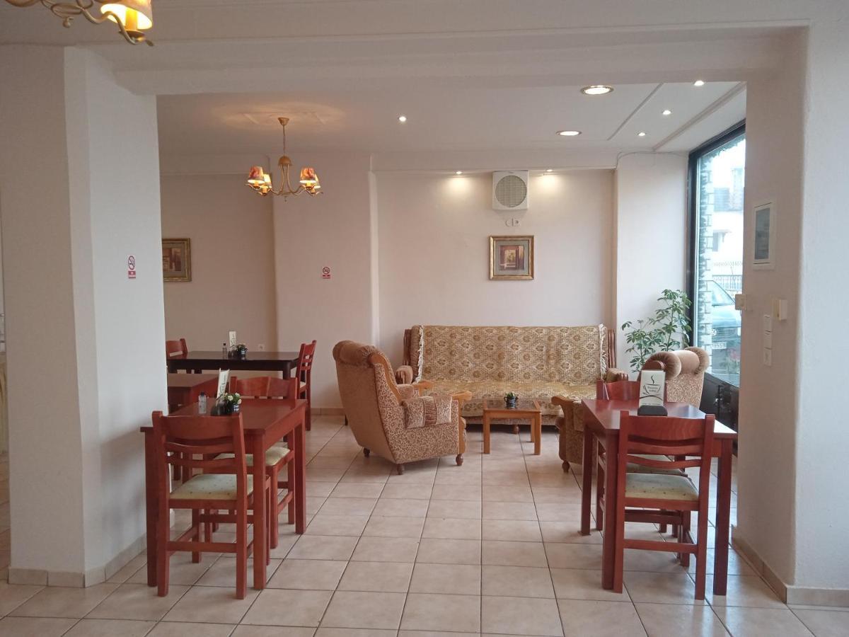 Thiamis Guesthouse Doliana Екстериор снимка