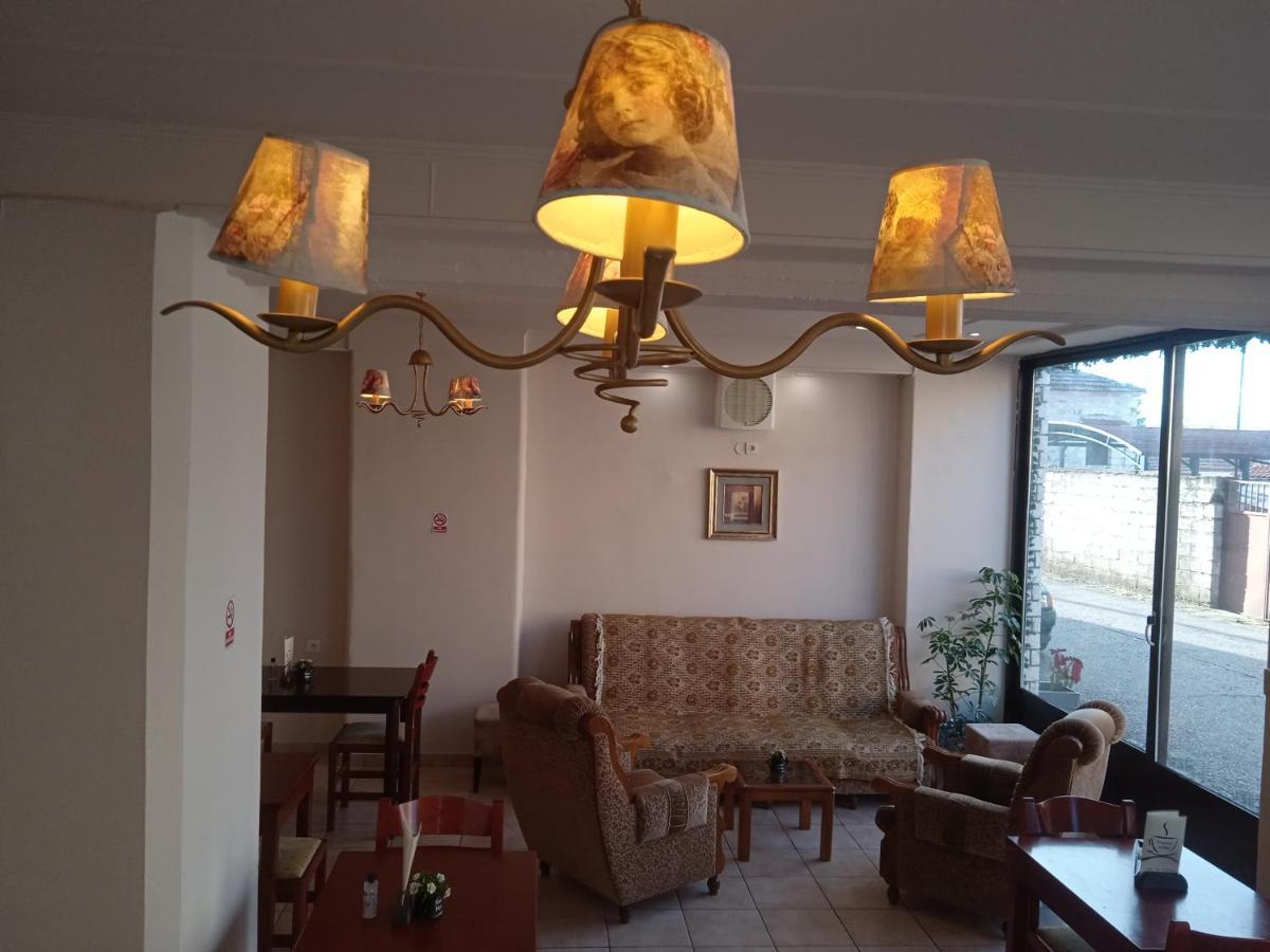 Thiamis Guesthouse Doliana Екстериор снимка