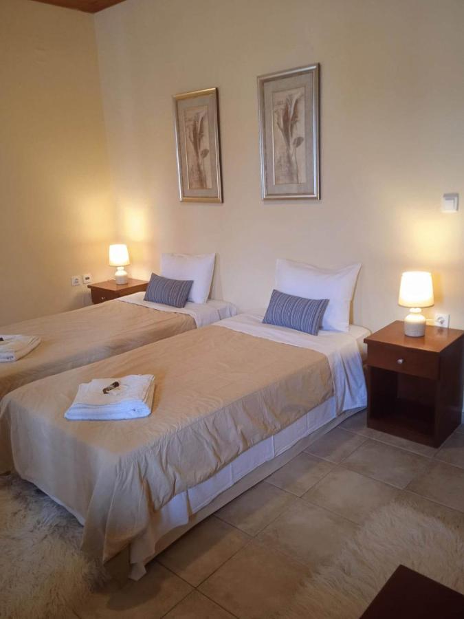Thiamis Guesthouse Doliana Екстериор снимка